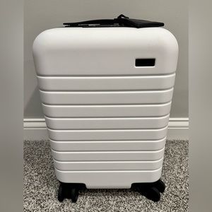Away Kids Carry-on and toiletry case